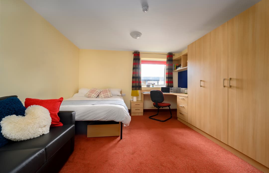 6 Bed Classic gallery image 3